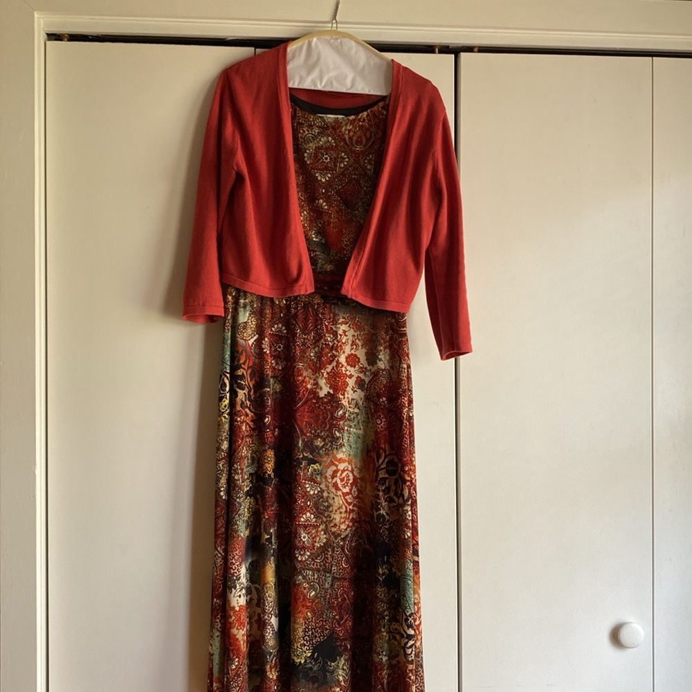North Style brand two-piece dress size 6.